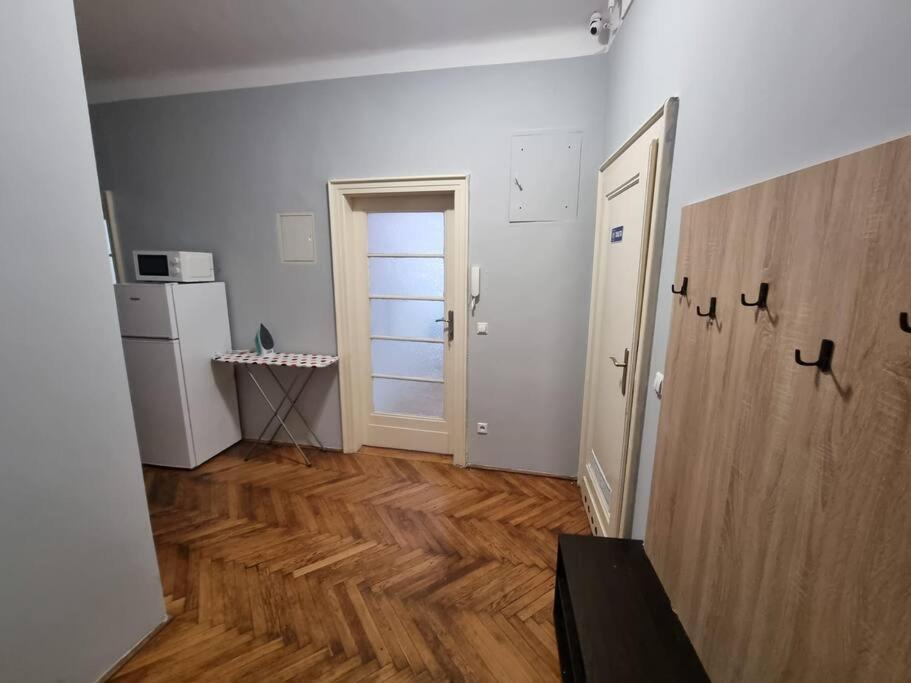 Fantastic Krk - Kr6 Room F Krakow Exterior photo